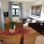 Grosses Landhaus Mit Swimmingpool In Dargun * Barlin