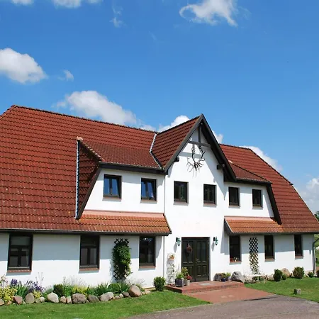 Elegant Mansion In With Swimming Pool Apartment Barlin