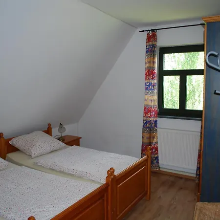 Apartman Grosses Mit Swimmingpool In Dargun