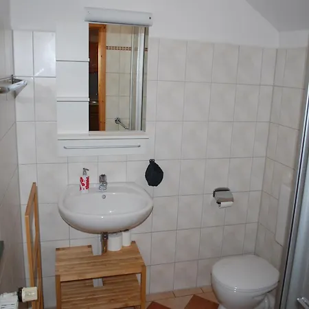 Grosses Mit Swimmingpool In Dargun Apartman *