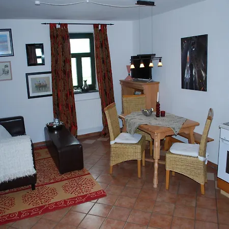 Apartman Grosses Mit Swimmingpool In Dargun Barlin
