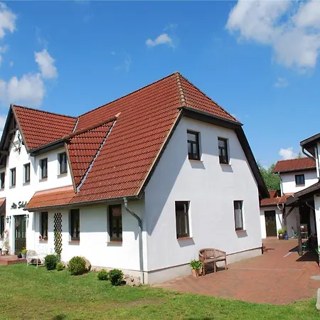 Grosses Mit Swimmingpool In Dargun Apartman