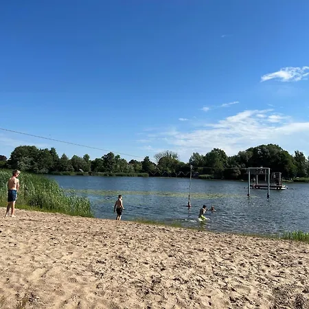 Appartement Grosses Mit Swimmingpool In Dargun Barlin